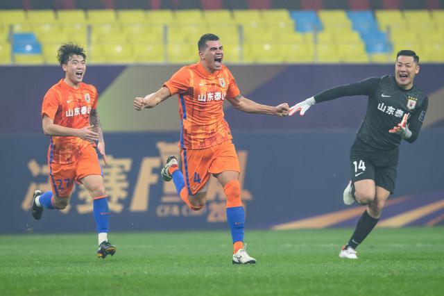 【足协杯】贾德松爆射制胜 泰山1比0海港成就双冠王