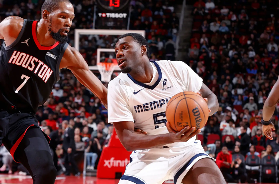 华体会体育-面对火箭不断打铁，灰熊替补后场这样的状态还能留在轮换阵容中？